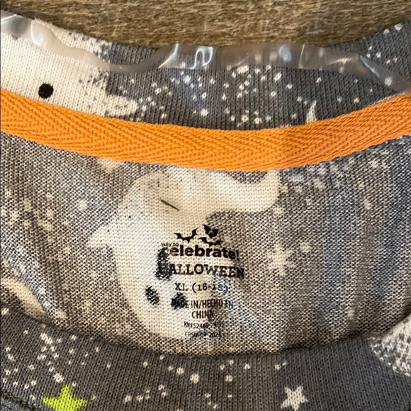 Ghost Print Short Sleeve Tee  Cropped pants PJ SET VERY SOFT - Picture 5 of 13